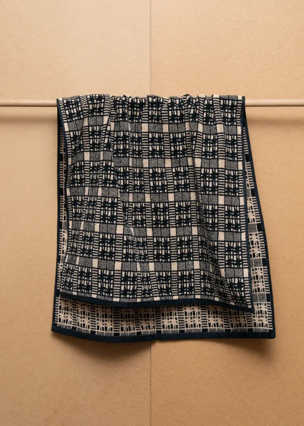 The Oblist Alma Bath Towel | Bathroom Textiles