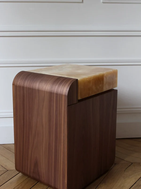 The Oblist Amo Noyer Wood and Honey Onyx Side Table | Coffee & End Tables | End Tables