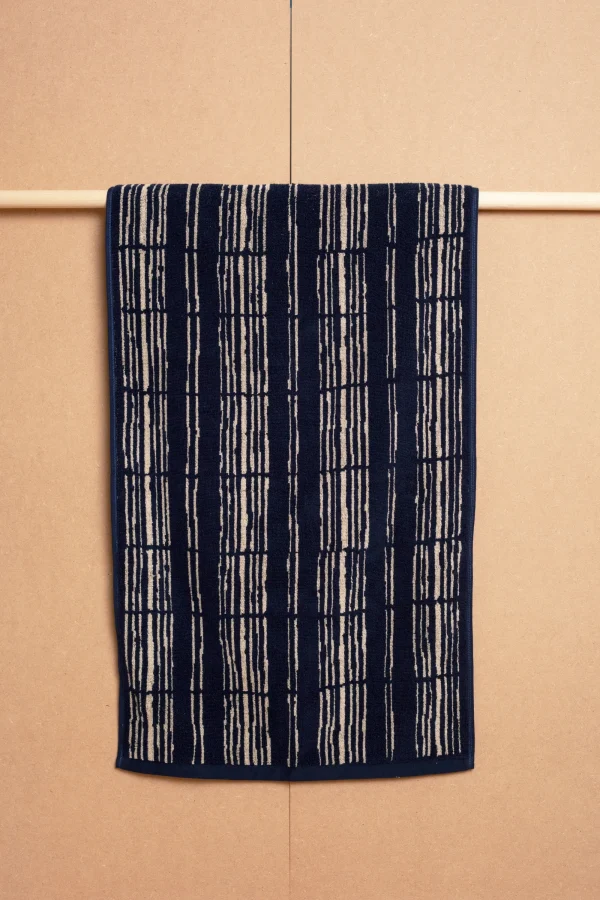 The Oblist Ester Hand Towel | Bathroom Textiles | Bathroom