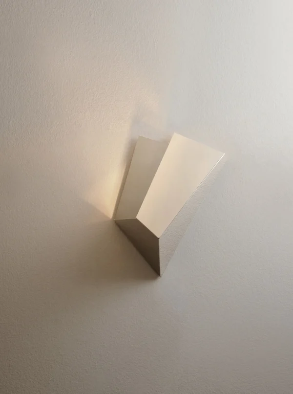 The Oblist Katoptris Nickel | Wall Light | Dining Room