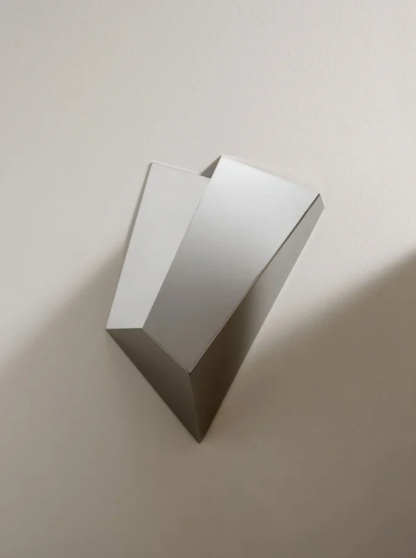 The Oblist Katoptris Nickel | Wall Light | Dining Room