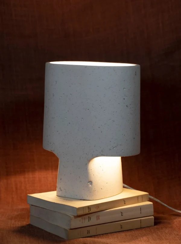 The Oblist Lamp Bien Faite Naturel White | Table Lamp