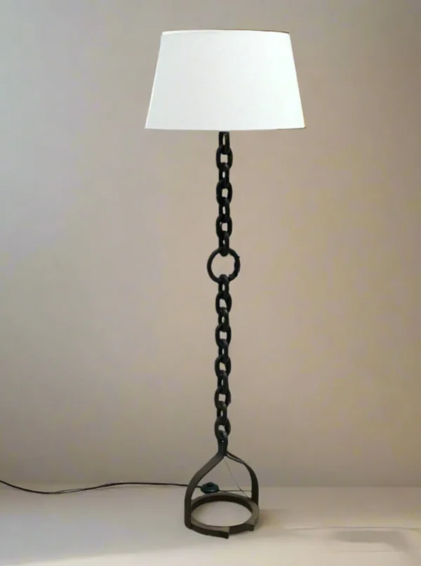 The Oblist Lampadaire chaîne brutaliste | Floor Lamp