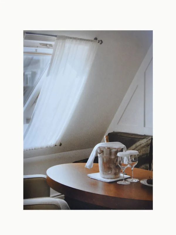 The Oblist Paris Travel Guide By: Seasons | Interiors & Architecture Books