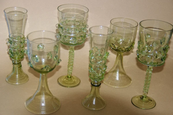 The Oblist Set of six Mouthblown Wine Glasses | Glasses