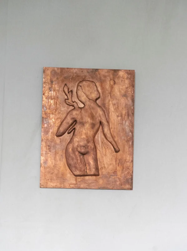 The Oblist Woman with Laurel leavesChikanka | Sculptures | Bedroom