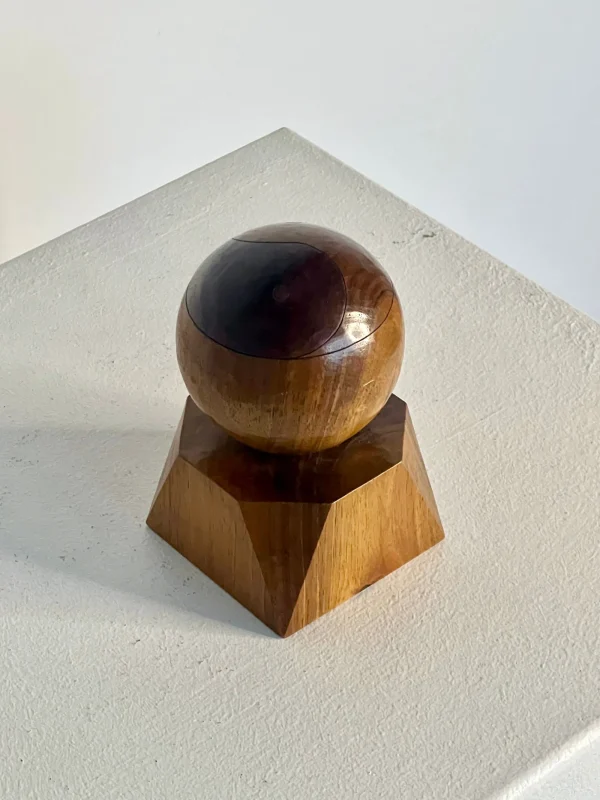 The Oblist Yin Yang Orb sculpture by Philippe Gilbert | Sculptures